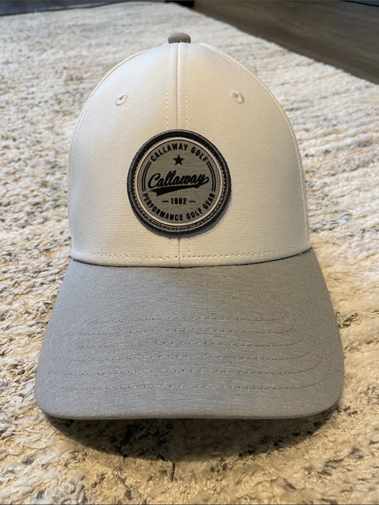 Callaway Other - Callaway White & Light Gray Logo Golf Cap